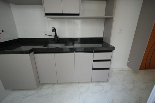 Cozinha de apartamento para alugar com 2 quartos, 55m² em Vila Guiomar, Santo André