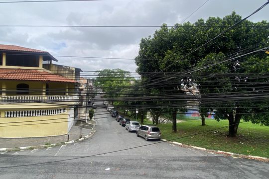 Varanda - Área de Serviço - Vista de casa para alugar com 2 quartos, 65m² em Bandeiras, Osasco