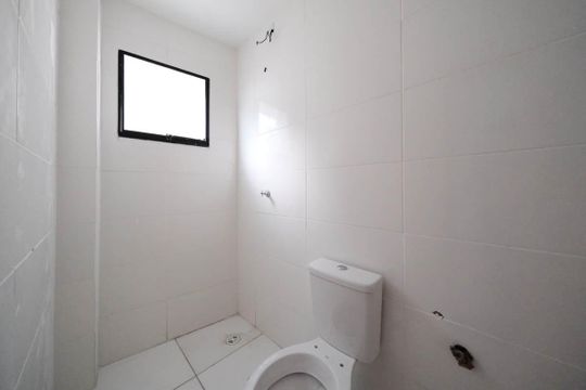 Banheiro de apartamento à venda com 1 quarto, 26m² em Vila Ré, São Paulo