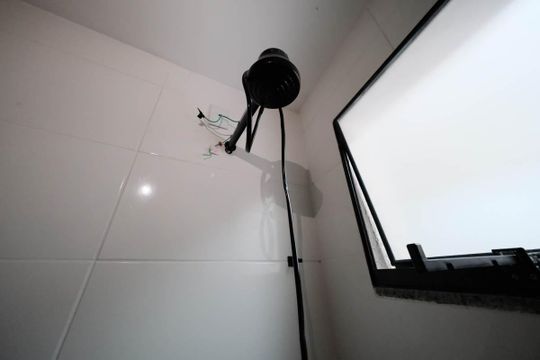 Banheiro de apartamento à venda com 1 quarto, 22m² em Vila Ré, São Paulo