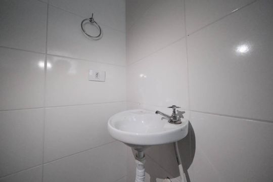 Banheiro de apartamento à venda com 1 quarto, 22m² em Vila Ré, São Paulo