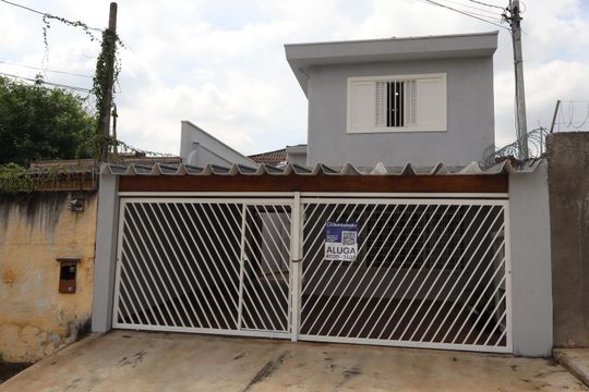 Fachada e portão de casa para alugar com 3 quartos, 200m² em Jardim Vila Formosa, São Paulo