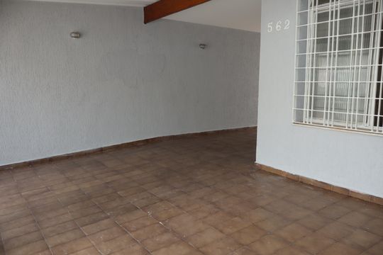 Garagem de casa para alugar com 3 quartos, 200m² em Jardim Vila Formosa, São Paulo