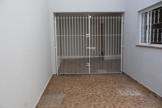 Quintal de casa para alugar com 3 quartos, 200m² em Jardim Vila Formosa, São Paulo
