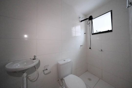 Banheiro de apartamento à venda com 1 quarto, 22m² em Vila Ré, São Paulo