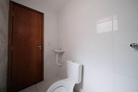 Banheiro de apartamento à venda com 1 quarto, 24m² em Vila Ré, São Paulo