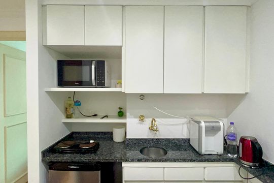Cozinha de apartamento para alugar com 1 quarto, 55m² em Jardim Paulista, São Paulo