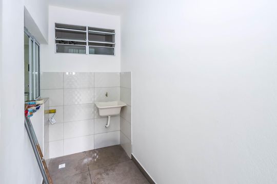 Área de Serviço de casa para alugar com 1 quarto, 50m² em Vila São José, São Paulo