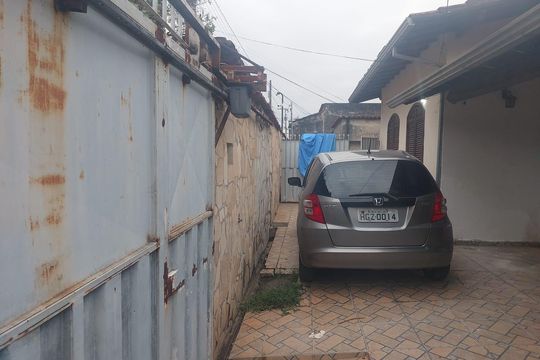 vagas de apartamento para alugar com 3 quartos, 120m² em Califórnia, Belo Horizonte