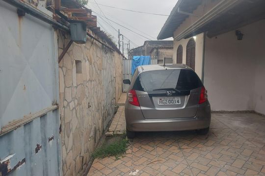 vagas de apartamento para alugar com 3 quartos, 120m² em Califórnia, Belo Horizonte