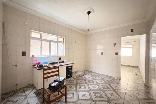 Cozinha de casa à venda com 4 quartos, 200m² em Jardim Santo Antonio de Padua, Santo André