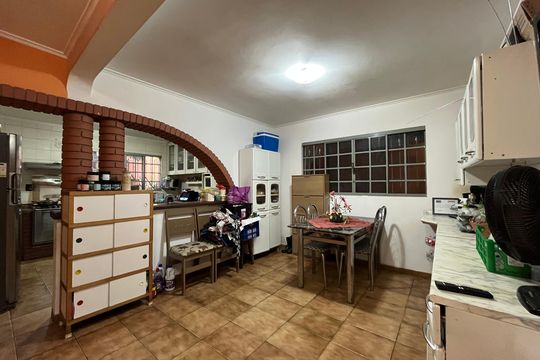 Sala de Jantar de casa à venda com 2 quartos, 178m² em Vila Zat, São Paulo