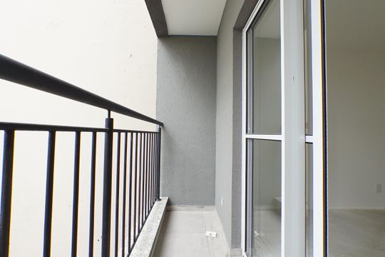 Varanda de kitnet/studio para alugar com 1 quarto, 30m² em Aclimação, São Paulo