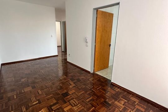 Sala de apartamento à venda com 3 quartos, 57m² em Lagoinha, Belo Horizonte