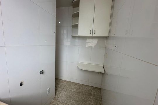 Cozinha e Área de Serviço de apartamento à venda com 3 quartos, 57m² em Lagoinha, Belo Horizonte