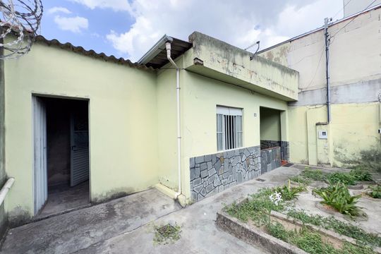 Quintal de casa à venda com 3 quartos, 180m² em Jk, Contagem
