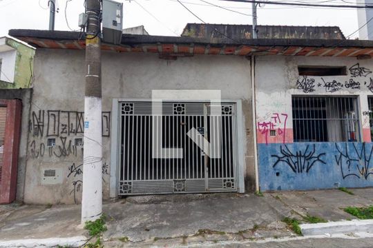 Casa à venda com 2 quartos, 200m² em Vila Carrão, São Paulo