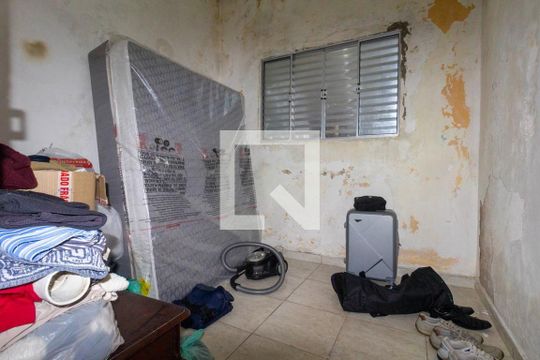 Casa à venda com 2 quartos, 200m² em Vila Carrão, São Paulo