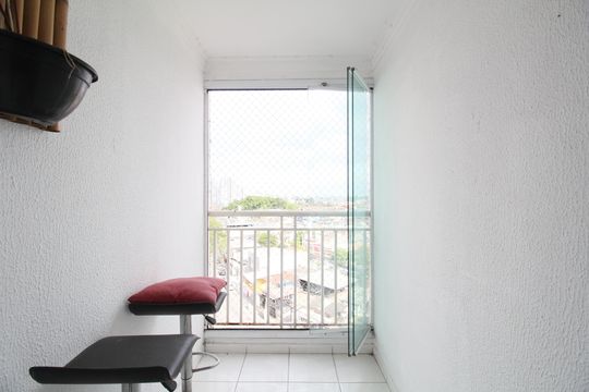 Varanda de apartamento para alugar com 2 quartos, 52m² em Jardim Henriqueta, Taboão da Serra