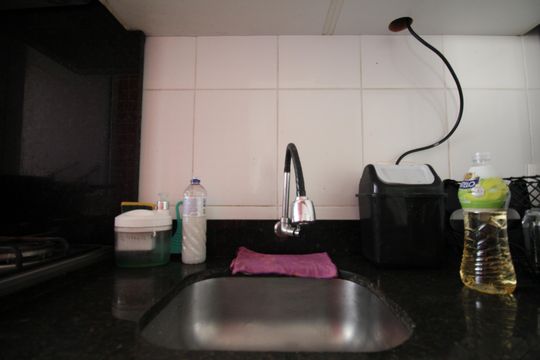 Cozinha de apartamento para alugar com 2 quartos, 52m² em Jardim Henriqueta, Taboão da Serra