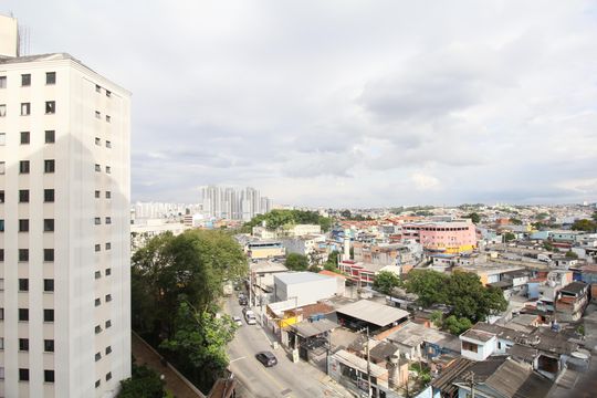 Vista da Varanda de apartamento para alugar com 2 quartos, 52m² em Jardim Henriqueta, Taboão da Serra