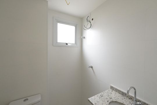 Banheiro de apartamento para alugar com 1 quarto, 33m² em Aclimação, São Paulo