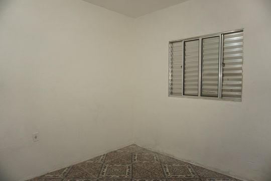 Quarto de casa para alugar com 1 quarto, 30m² em Parque Fernanda, Embu das Artes