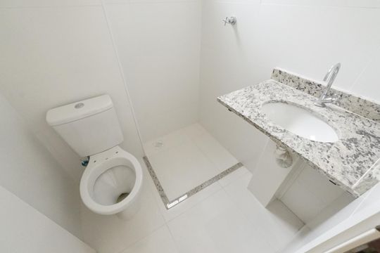 Banheiro de apartamento para alugar com 1 quarto, 33m² em Aclimação, São Paulo