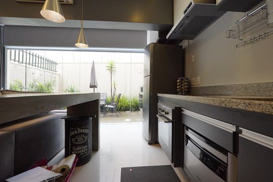 Cozinha de apartamento para alugar com 1 quarto, 60m² em Liberdade, São Paulo