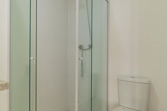 Banheiro de kitnet/studio à venda com 0 quarto, 24m² em Ipiranga, São Paulo