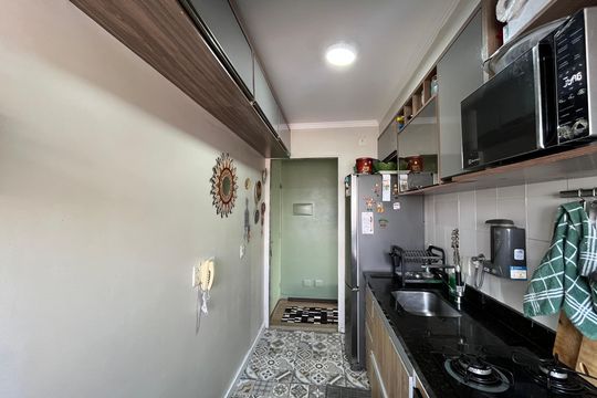 Cozinha de apartamento à venda com 1 quarto, 65m² em Parque Maria Domitila, São Paulo