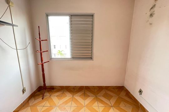 Quarto 2 de apartamento para alugar com 2 quartos, 63m² em Jardim Dabril, São Paulo