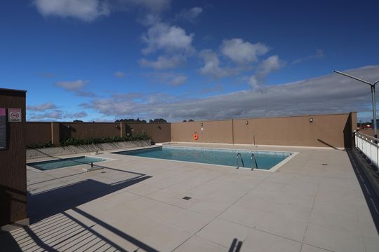 Área comum - Piscina de apartamento à venda com 2 quartos, 55m² em Centro, Canoas
