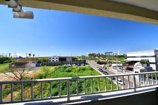 Área de Serviço - Vista de apartamento para alugar com 2 quartos, 48m² em Notre Dame, Campinas