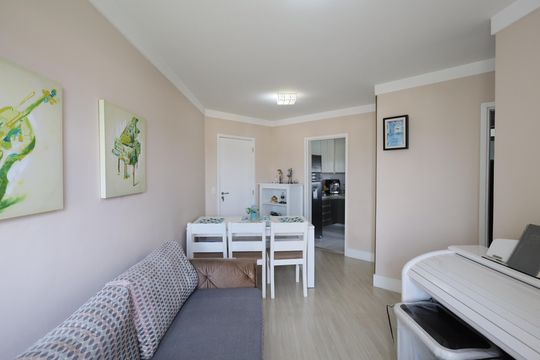 Sala de apartamento à venda com 2 quartos, 52m² em São Pedro, Osasco