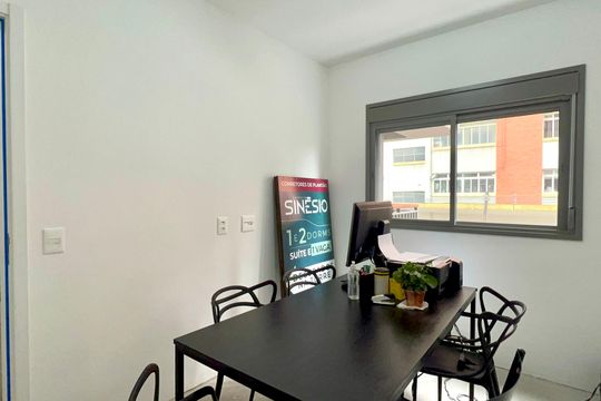 Suite de apartamento à venda com 1 quarto, 37m² em Vila Anglo Brasileira, São Paulo