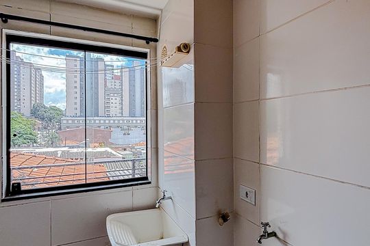 Cozinha e Área de Serviço de apartamento para alugar com 1 quarto, 32m² em Vila Esperança, São Paulo