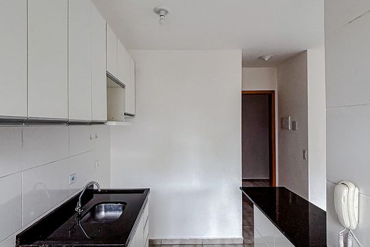 Cozinha e Área de Serviço de apartamento para alugar com 1 quarto, 31m² em Vila Esperança, São Paulo