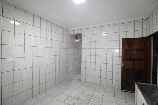 Cozinha de casa para alugar com 3 quartos, 90m² em Vila Nova Uniao, São Paulo
