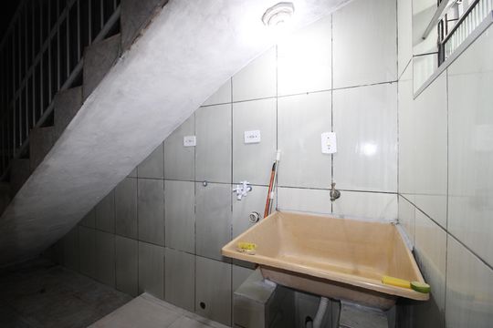 Área de Serviço de casa para alugar com 3 quartos, 90m² em Vila Nova Uniao, São Paulo