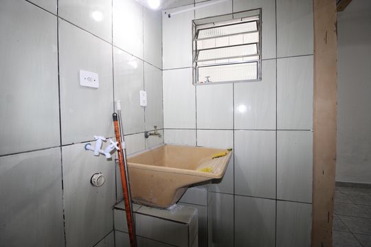 Área de Serviço de casa para alugar com 3 quartos, 90m² em Vila Nova Uniao, São Paulo