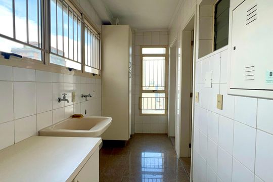 Área de Serviço de apartamento para alugar com 4 quartos, 170m² em Pinheiros, São Paulo