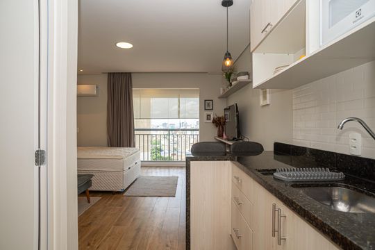 Cozinha de kitnet/studio para alugar com 1 quarto, 30m² em Bela Vista, São Paulo
