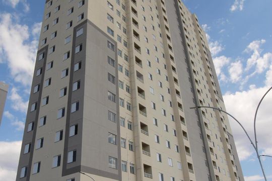 Fachada do Prédio de apartamento para alugar com 2 quartos, 3000m² em Parque dos Ipes, São José dos Campos