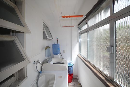 Área de Serviço de apartamento para alugar com 2 quartos, 80m² em Bom Fim, Porto Alegre