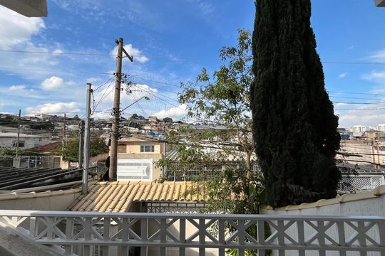 Casa à venda com 3 quartos, 250m² em Vila Miriam, São Paulo