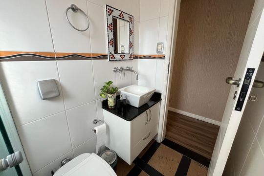 Casa à venda com 3 quartos, 250m² em Vila Miriam, São Paulo