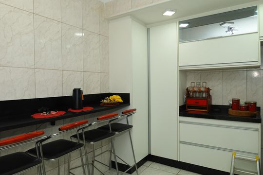 Cozinha de casa à venda com 3 quartos, 450m² em Limoeiro, São Paulo