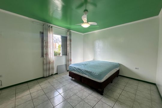 Quarto 2 de casa à venda com 2 quartos, 137m² em Vila Sao Luiz (valparaizo), Barueri