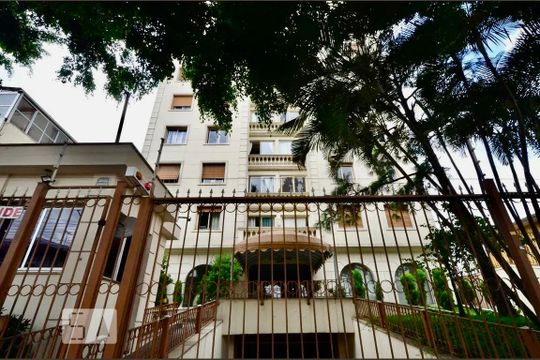 Fachada de apartamento à venda com 2 quartos, 70m² em Indianópolis, São Paulo